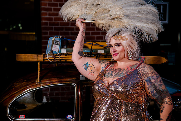 Kiki Cabaret 39861
