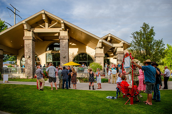 Celebrating Megan and Seth: A Festive Reception at River Oaks Golf Course