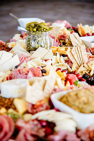 Celebrating Megan and Seth: A Festive Reception at River Oaks Golf Course