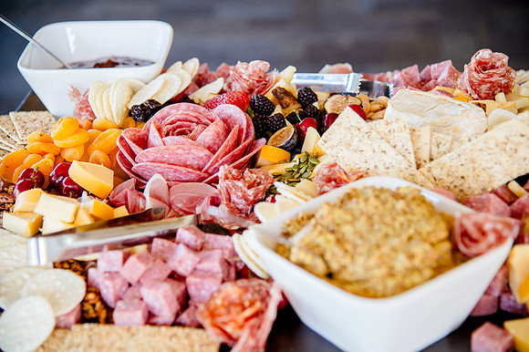 Celebrating Megan and Seth: A Festive Reception at River Oaks Golf Course