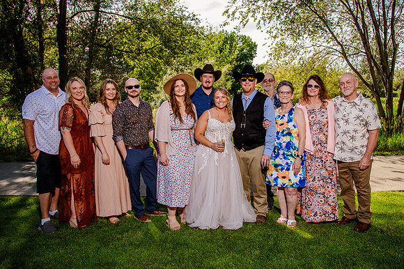 Celebrating Megan and Seth: A Festive Reception at River Oaks Golf Course