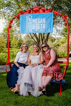 Celebrating Megan and Seth: A Festive Reception at River Oaks Golf Course