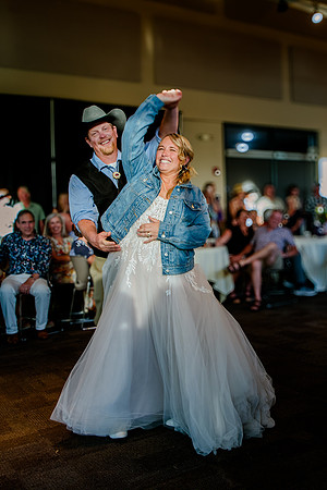 Celebrating Megan and Seth: A Festive Reception at River Oaks Golf Course