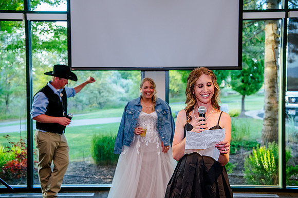 Celebrating Megan and Seth: A Festive Reception at River Oaks Golf Course