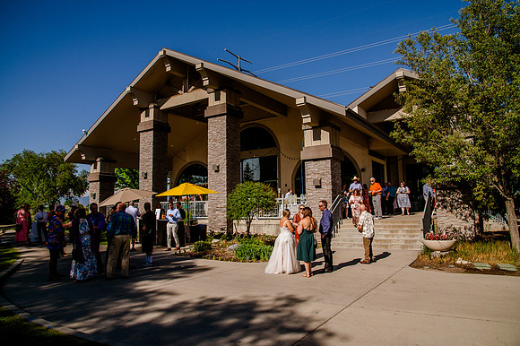 Celebrating Megan and Seth: A Festive Reception at River Oaks Golf Course