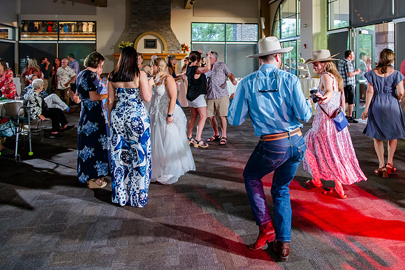 Celebrating Megan and Seth: A Festive Reception at River Oaks Golf Course