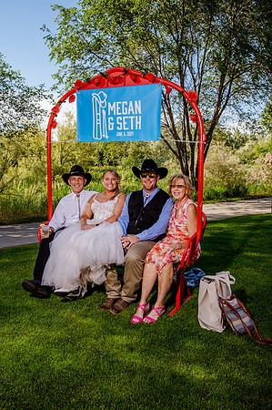 Celebrating Megan and Seth: A Festive Reception at River Oaks Golf Course