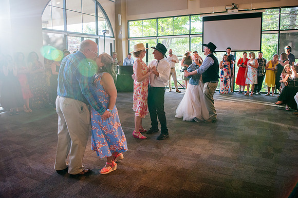 Celebrating Megan and Seth: A Festive Reception at River Oaks Golf Course