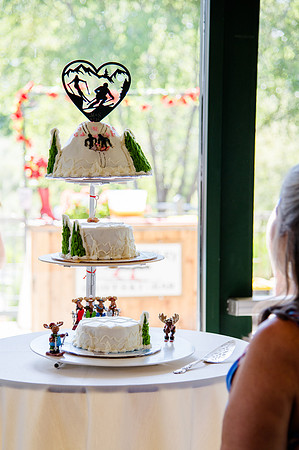 Celebrating Megan and Seth: A Festive Reception at River Oaks Golf Course