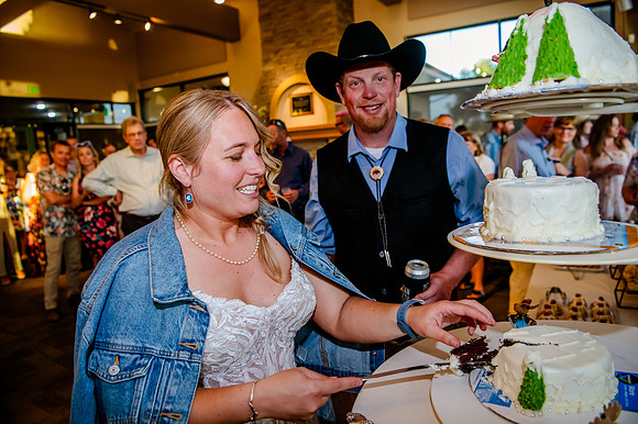 Celebrating Megan and Seth: A Festive Reception at River Oaks Golf Course