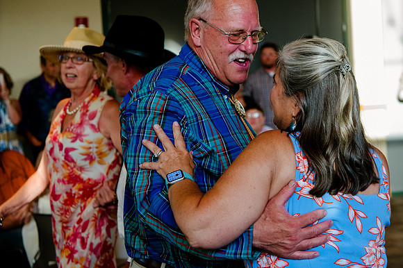 Celebrating Megan and Seth: A Festive Reception at River Oaks Golf Course