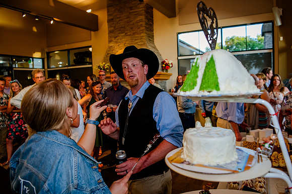 Celebrating Megan and Seth: A Festive Reception at River Oaks Golf Course