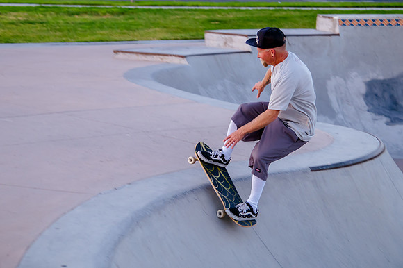 Unveiling Dawn's Magic: Hard Coin-sponsored Skateboarding Shoot at West Valley Skate Park