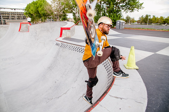Urban Energy Unleashed: Hard Coin-sponsored Skateboarding Shoot at Vans Skate Park