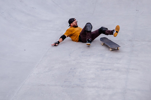 Urban Energy Unleashed: Hard Coin-sponsored Skateboarding Shoot at Vans Skate Park