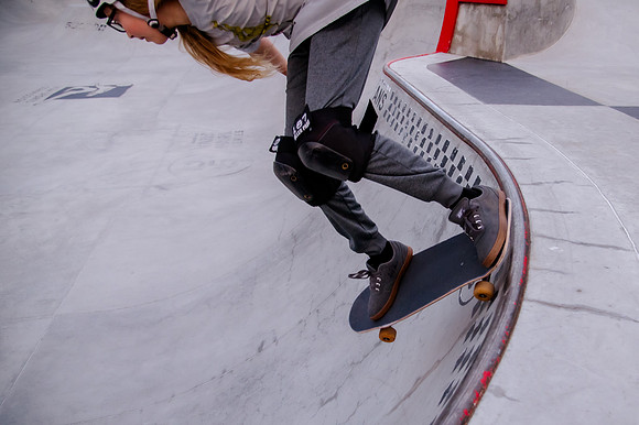 Urban Energy Unleashed: Hard Coin-sponsored Skateboarding Shoot at Vans Skate Park