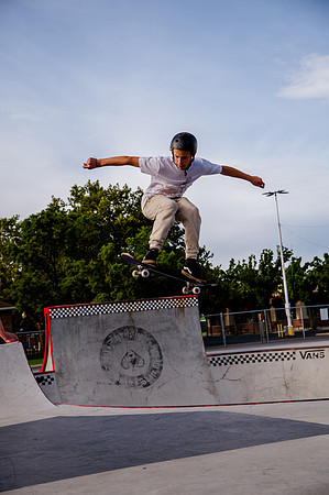 Urban Energy Unleashed: Hard Coin-sponsored Skateboarding Shoot at Vans Skate Park