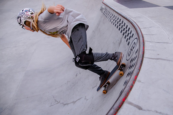 Urban Energy Unleashed: Hard Coin-sponsored Skateboarding Shoot at Vans Skate Park