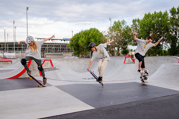 Urban Energy Unleashed: Hard Coin-sponsored Skateboarding Shoot at Vans Skate Park