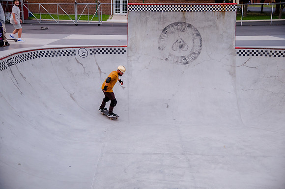Urban Energy Unleashed: Hard Coin-sponsored Skateboarding Shoot at Vans Skate Park