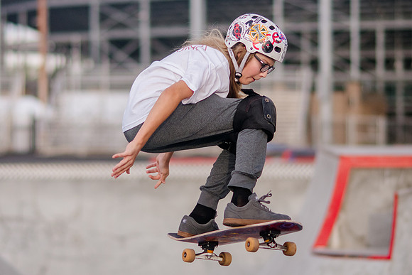Urban Energy Unleashed: Hard Coin-sponsored Skateboarding Shoot at Vans Skate Park