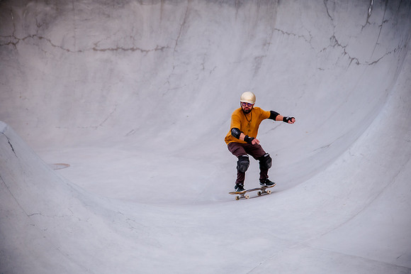 Urban Energy Unleashed: Hard Coin-sponsored Skateboarding Shoot at Vans Skate Park