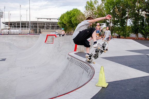 Urban Energy Unleashed: Hard Coin-sponsored Skateboarding Shoot at Vans Skate Park