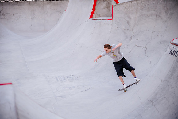 Urban Energy Unleashed: Hard Coin-sponsored Skateboarding Shoot at Vans Skate Park