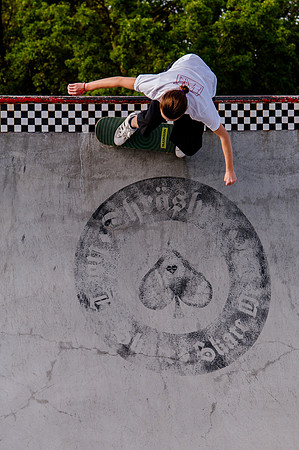 Urban Energy Unleashed: Hard Coin-sponsored Skateboarding Shoot at Vans Skate Park