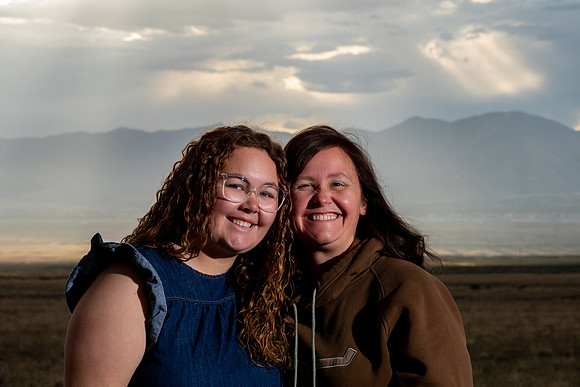 Hadley Lund Golden Hour Desert Senior Session Smyer Image 350