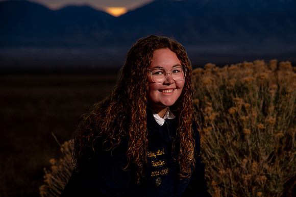 Hadley Lund Golden Hour Desert Senior Session Smyer Image 4468