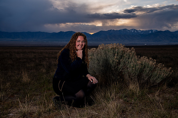 Hadley Lund Golden Hour Desert Senior Session Smyer Image 4460