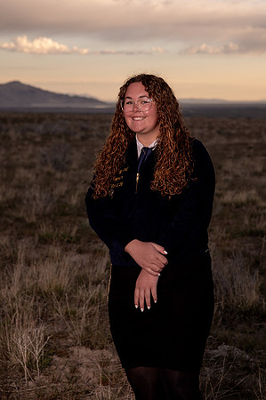 Hadley Lund Golden Hour Desert Senior Session Smyer Image 4505