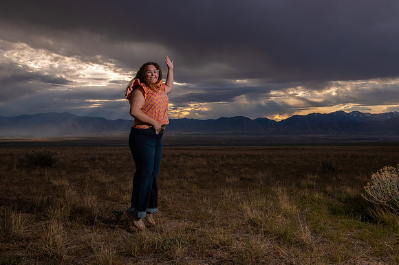 Hadley Lund Golden Hour Desert Senior Session Smyer Image 4595
