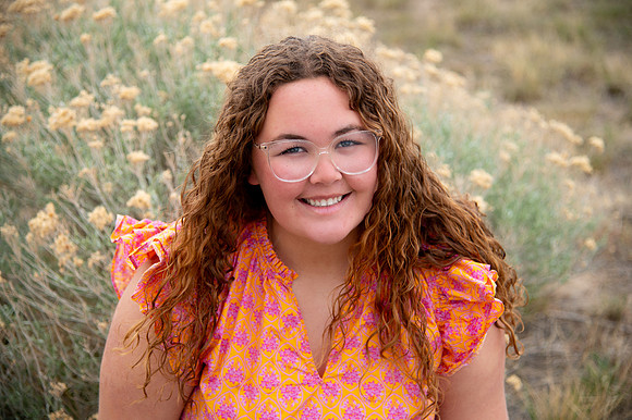 Hadley Lund Golden Hour Desert Senior Session Smyer Image 4622