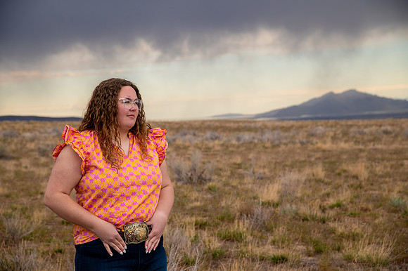 Hadley Lund Golden Hour Desert Senior Session Smyer Image 4665-Edit