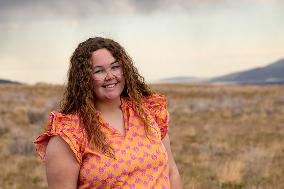 Hadley Lund Golden Hour Desert Senior Session Smyer Image 4725