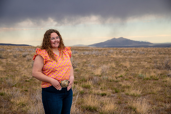 Hadley Lund Golden Hour Desert Senior Session Smyer Image 4683-Edit