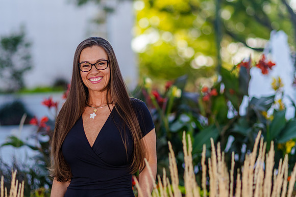 Missionary Photoshoot: Isabelle Petersen at Bountiful Temple