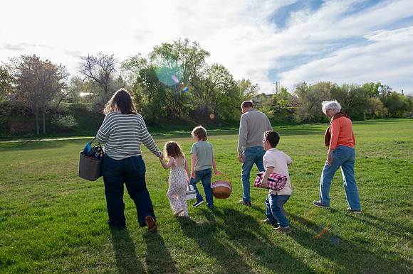 Stark Family Golden Hour Kite Flying Session Smyer Image 4744