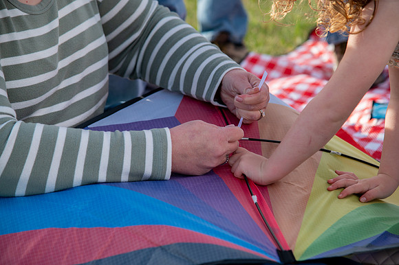 Stark Family Golden Hour Kite Flying Session Smyer Image 4828