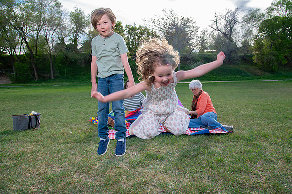 Stark Family Golden Hour Kite Flying Session Smyer Image 4841