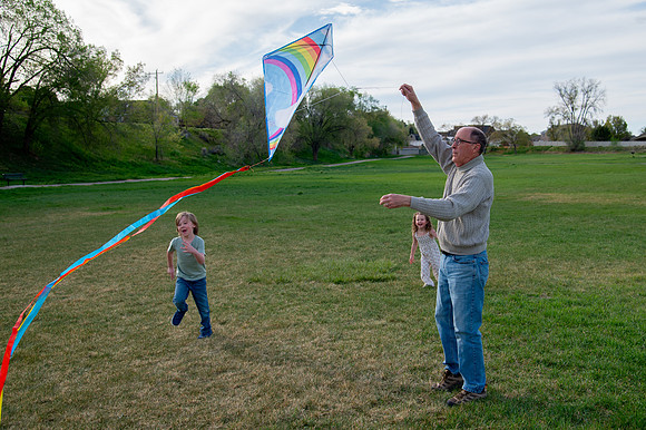 Stark Family Golden Hour Kite Flying Session Smyer Image 4866