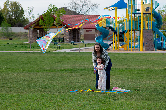 Stark Family Golden Hour Kite Flying Session Smyer Image 4998
