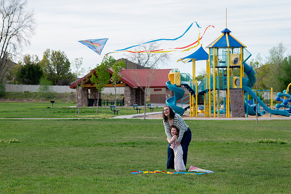 Stark Family Golden Hour Kite Flying Session Smyer Image 4996
