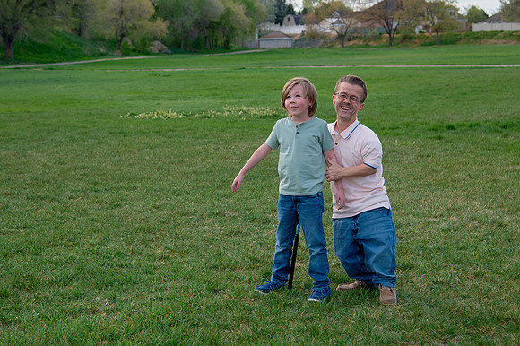 Stark Family Golden Hour Kite Flying Session Smyer Image 5191