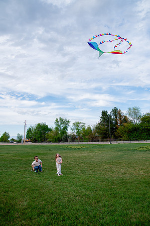 Stark Family Golden Hour Kite Flying Session Smyer Image 5249