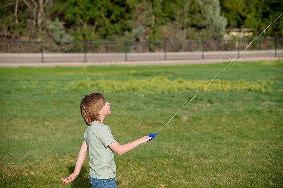 Stark Family Golden Hour Kite Flying Session Smyer Image 5306