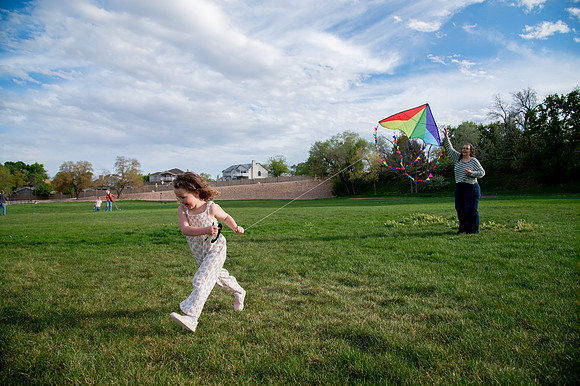 Stark Family Golden Hour Kite Flying Session Smyer Image 5311
