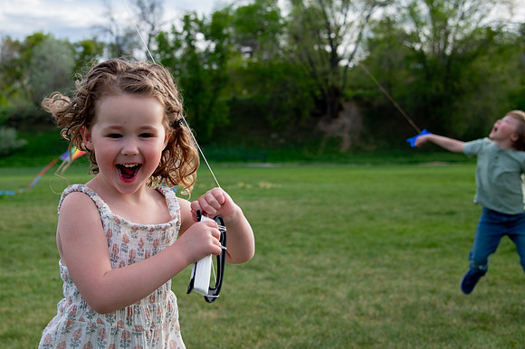 Stark Family Golden Hour Kite Flying Session Smyer Image 5326